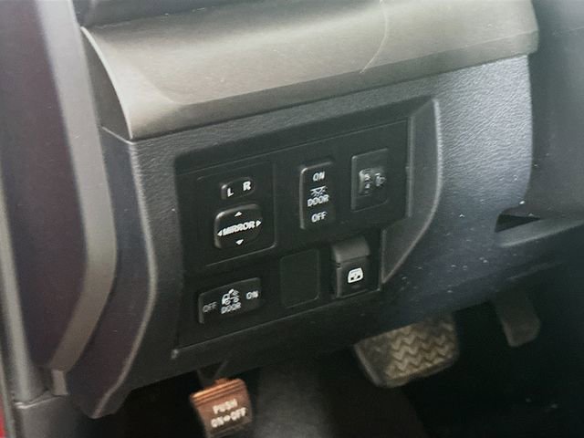Used 2017 Toyota Tundra SR5 image 11