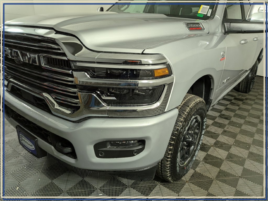 New 2026 RAM 2500 Laramie AWD/4WD image 11