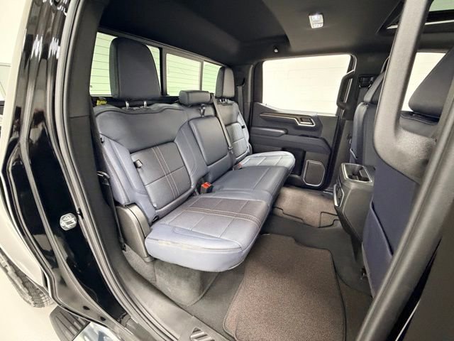 Certified 2026 Chevrolet Silverado 1500 High Country w/ Technology Package image 30