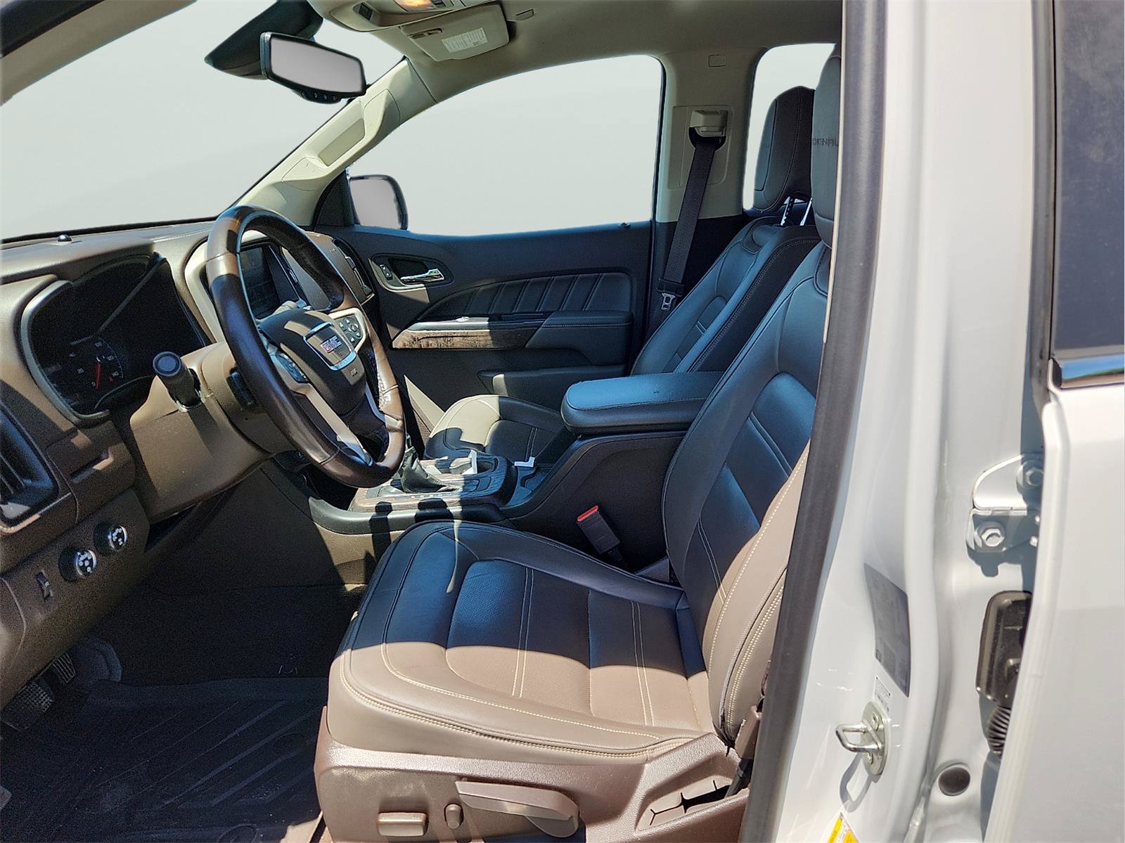 Used 2022 GMC Canyon Denali AWD/4WD image 10