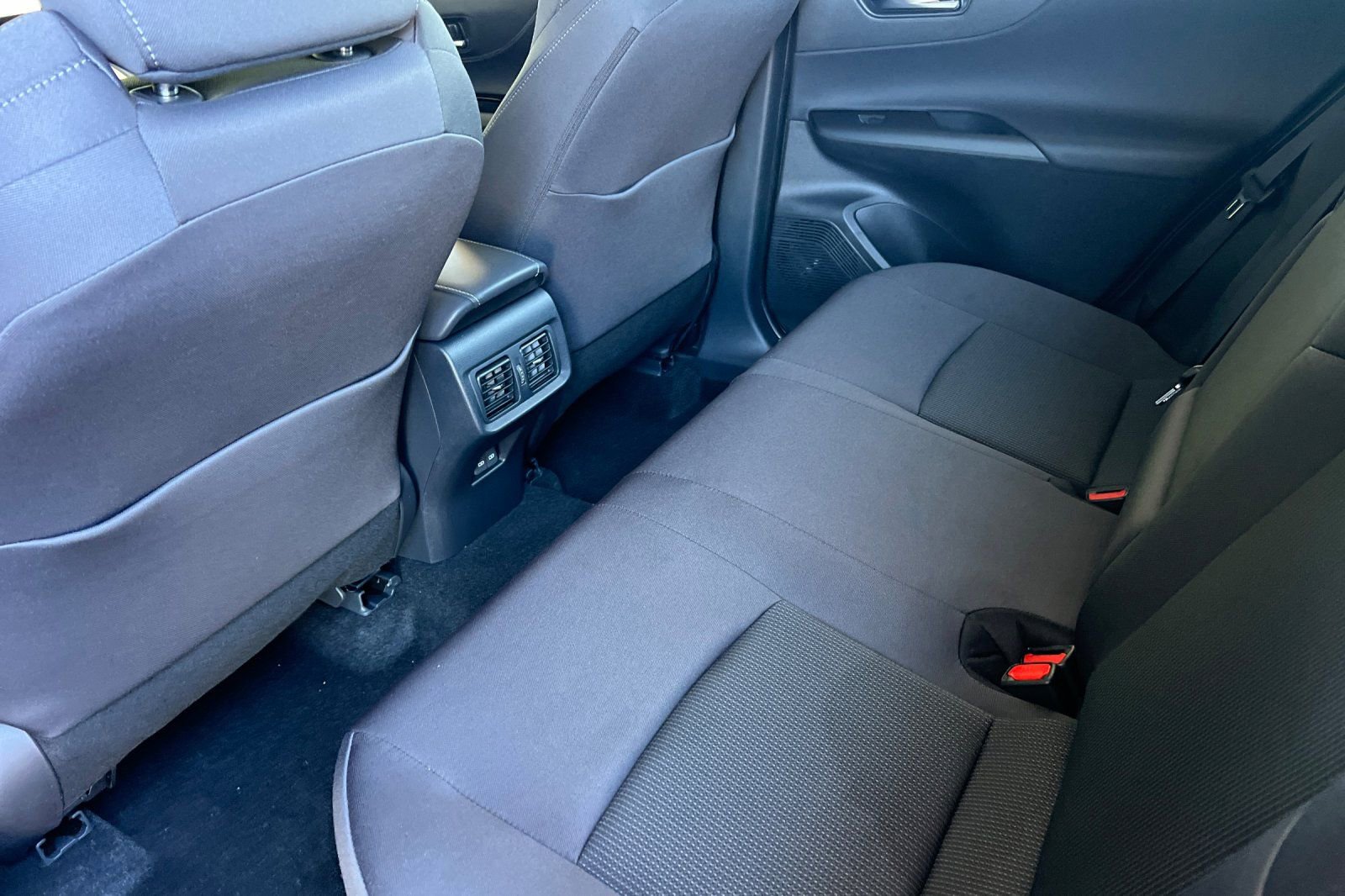 Certified 2024 Toyota Venza LE image 15