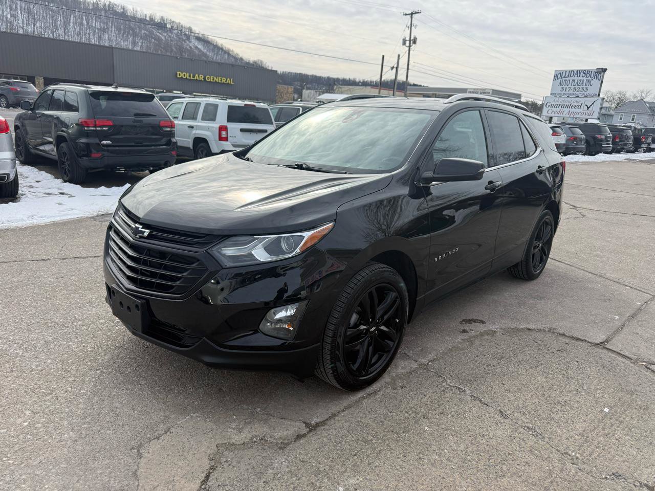Used 2020 Chevrolet Equinox LT w/ Midnight Edition image 3