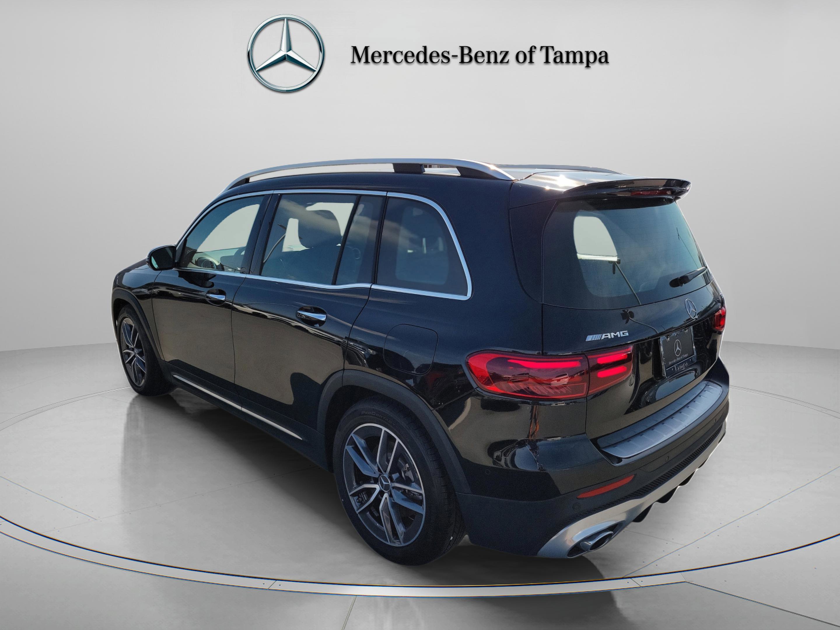 New 2025 Mercedes-Benz GLB 35 AMG 4MATIC image 2