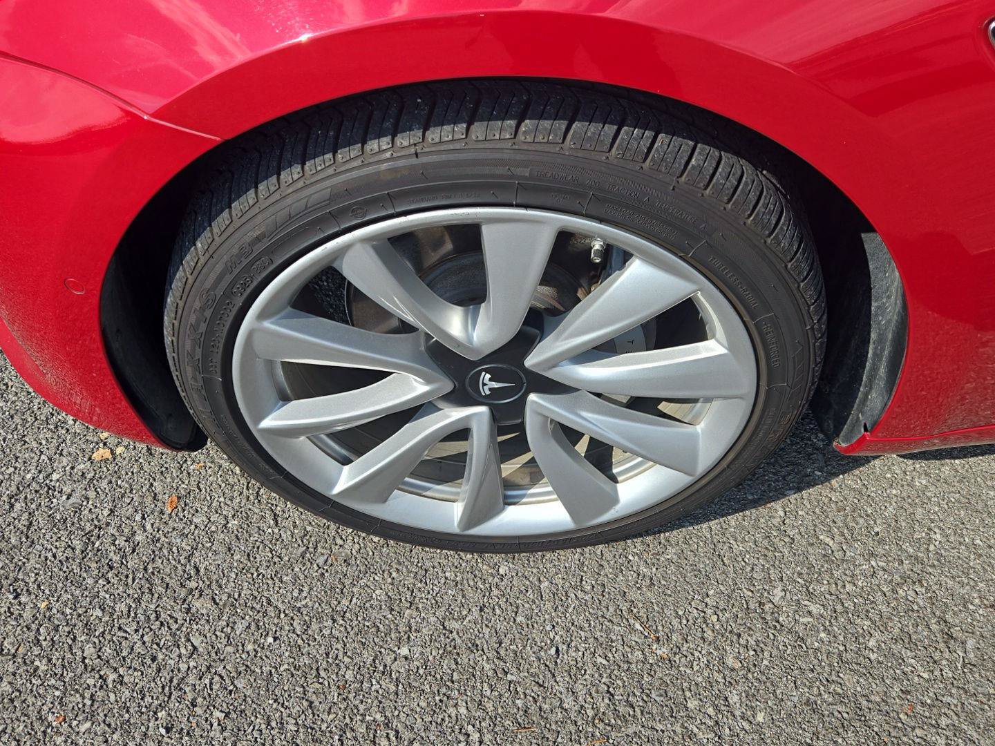 Used 2018 Tesla Model 3 Long Range AWD/4WD image 12