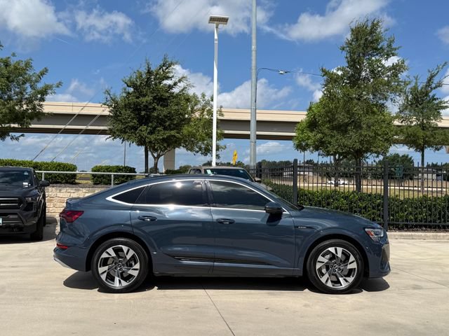 Used 2021 Audi e-tron Premium Plus w/ Premium Plus Package AWD/4WD image 4