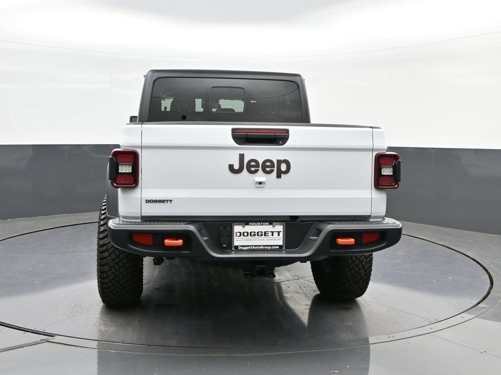 Used 2025 Jeep Gladiator Mojave w/ Convenience Group image 8