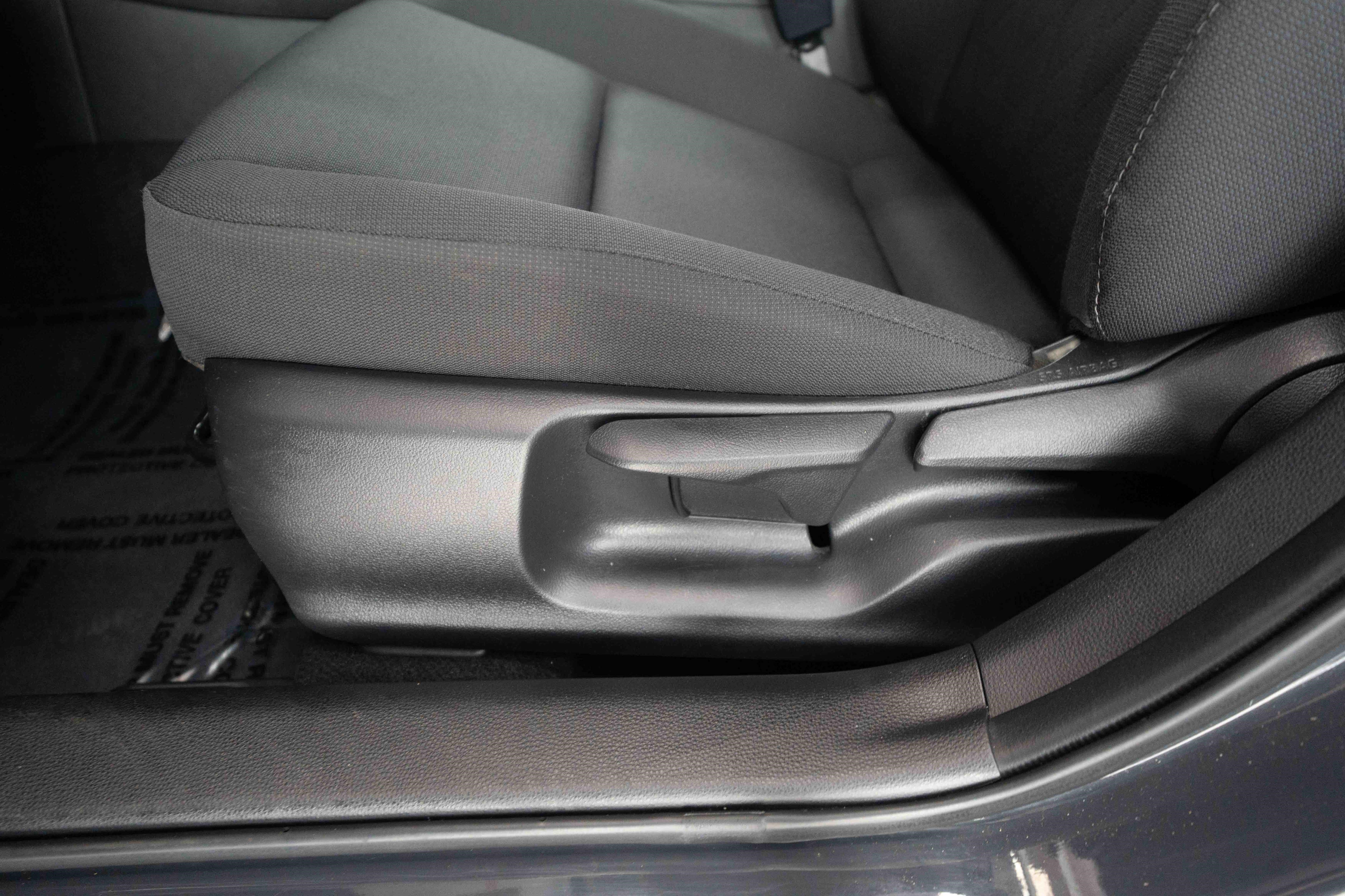 Used 2025 Toyota Corolla LE FWD image 12