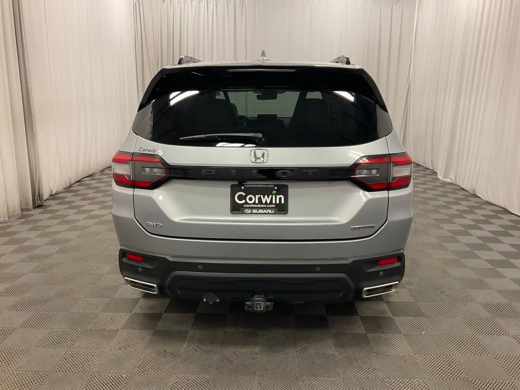 Used 2023 Honda Pilot Touring image 10