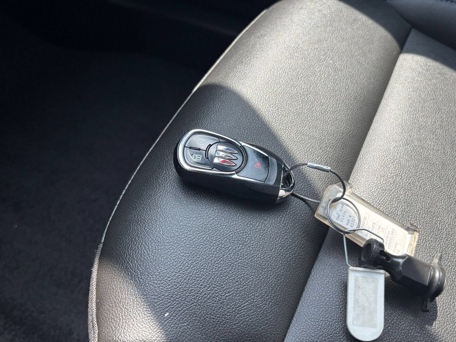 Used 2025 Buick Envista Sport Touring FWD image 18