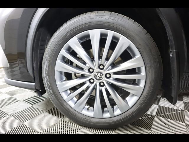 Used 2022 Toyota Highlander Platinum AWD/4WD image 29