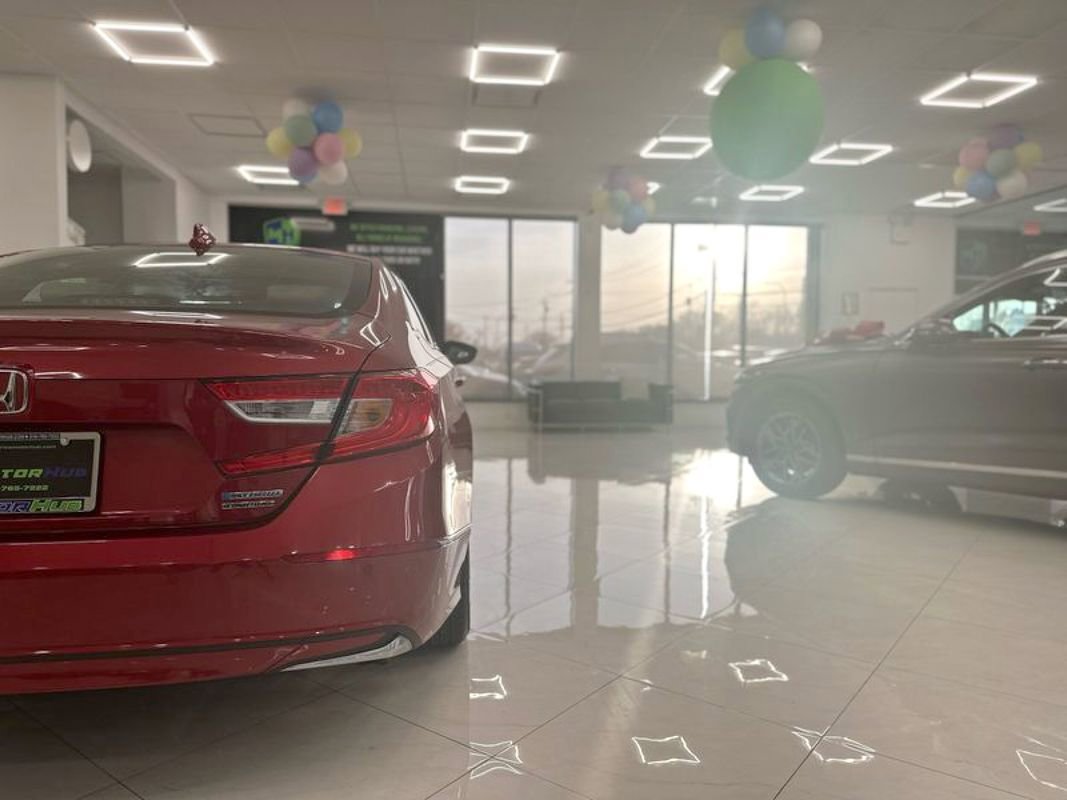 Used 2019 Honda Accord Touring image 14
