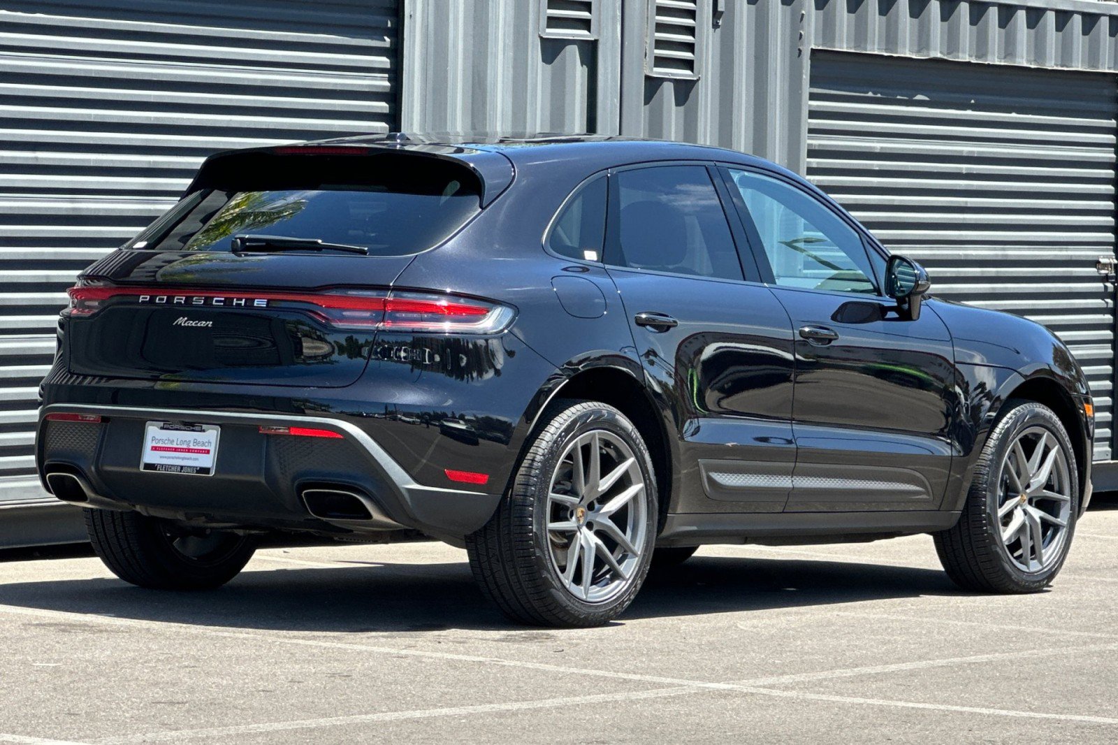 Certified 2023 Porsche Macan AWD/4WD image 8