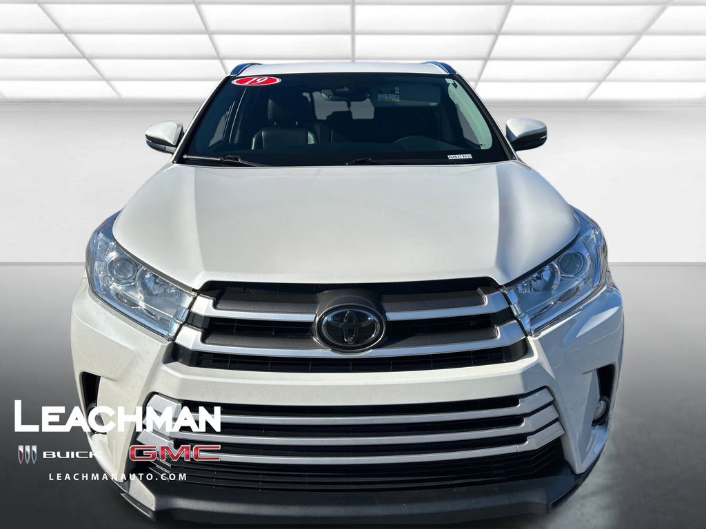 Used 2019 Toyota Highlander XLE image 9