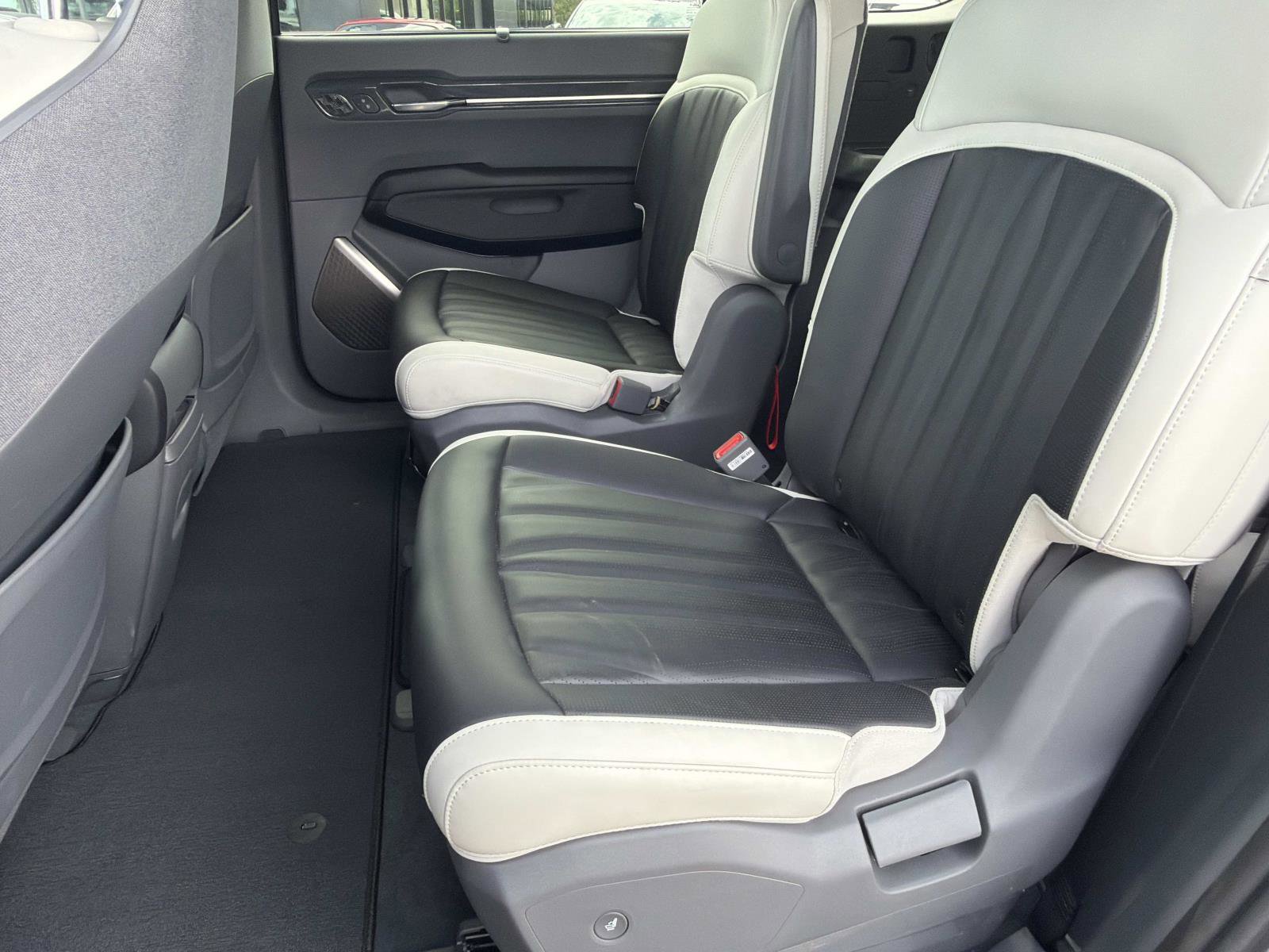 Used 2025 Kia EV9 GT-Line image 21