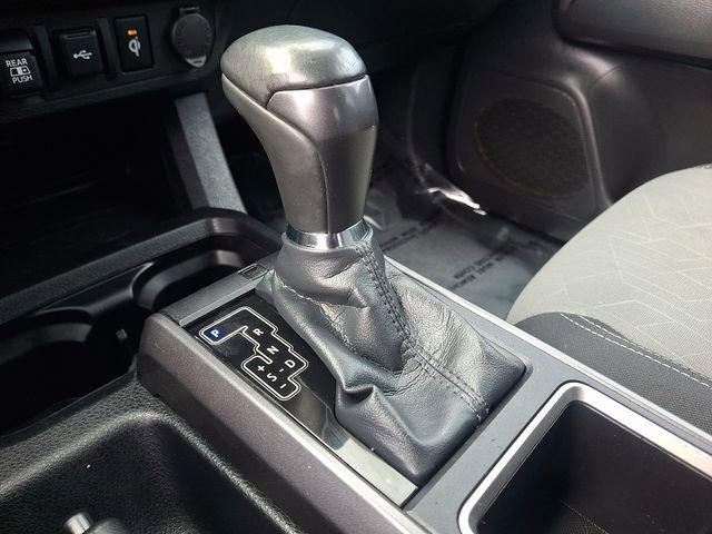 Used 2023 Toyota Tacoma TRD Off-Road w/ Technology Package AWD/4WD image 14