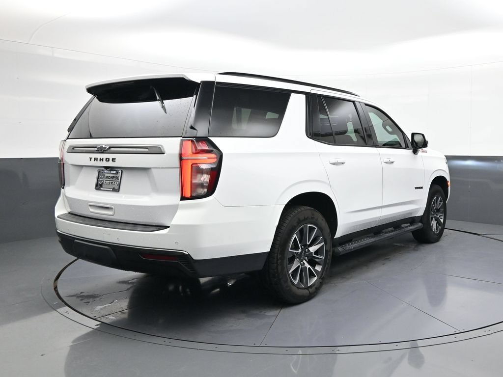 Used 2022 Chevrolet Tahoe Z71 w/ Luxury Package AWD/4WD image 7