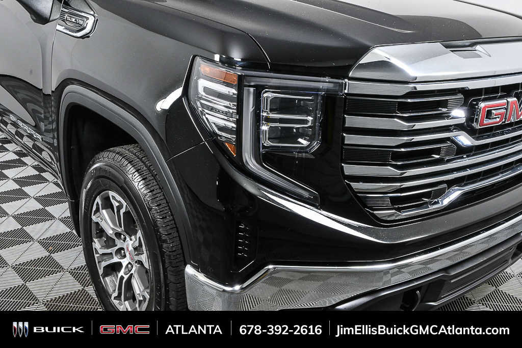 Used 2024 GMC Sierra 1500 SLT image 32