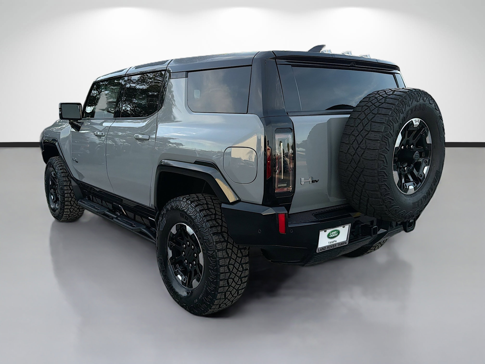 Used 2025 GMC Hummer EV 3X w/ Extreme Off-Road Package AWD/4WD image 3