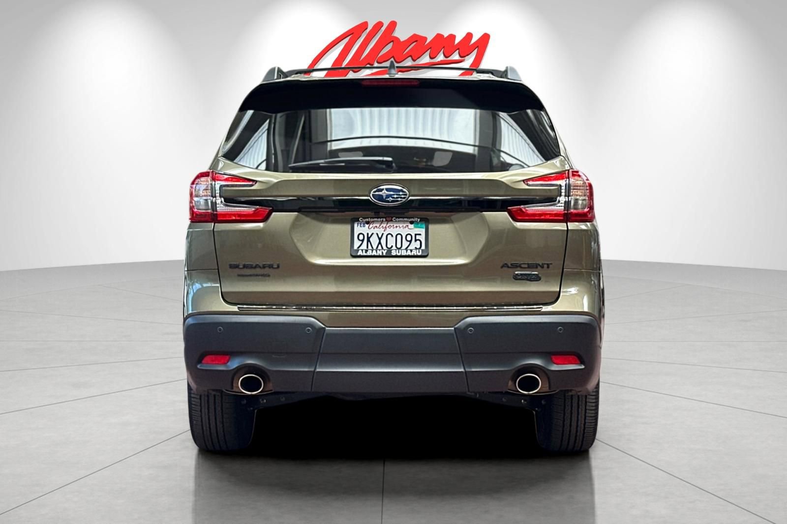 Used 2024 Subaru Ascent Onyx Edition image 5