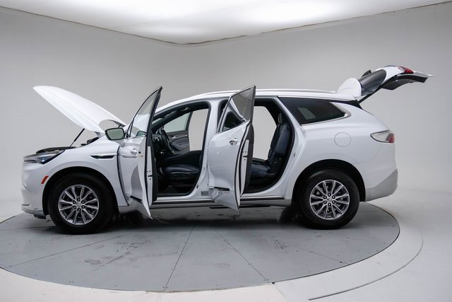 Used 2024 Buick Enclave Premium image 22