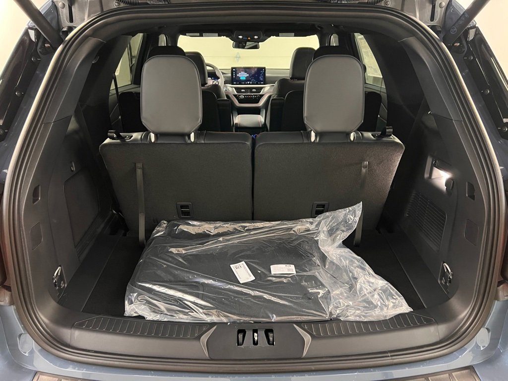 New 2026 Ford Explorer ST-Line image 32