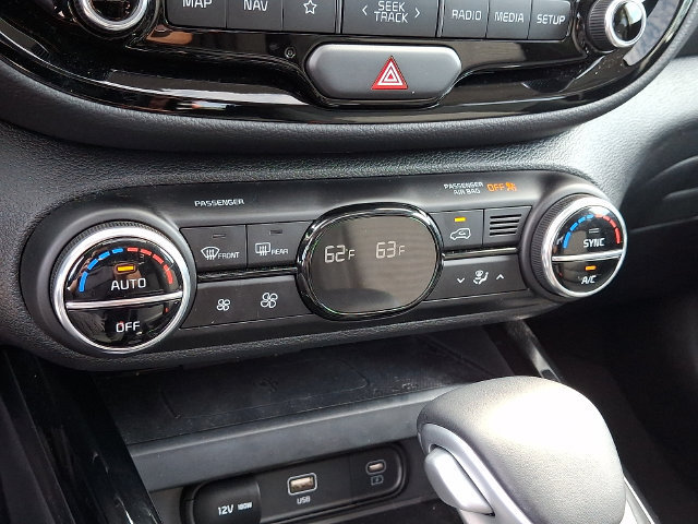 Used 2025 Kia Soul EX FWD image 17
