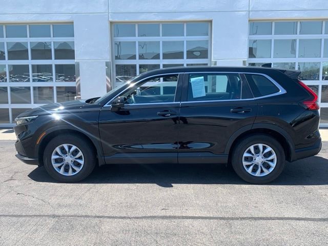 Used 2023 Honda CR-V LX image 3