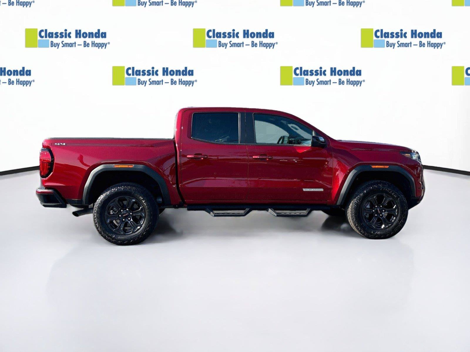 Used 2024 GMC Canyon Elevation w/ Elevation Premium Package AWD/4WD image 9