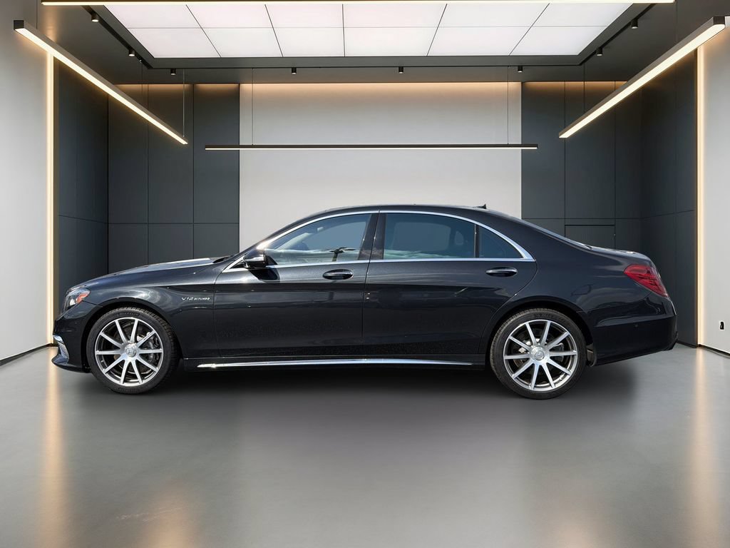 Used 2015 Mercedes-Benz S 65 AMG Sedan image 2