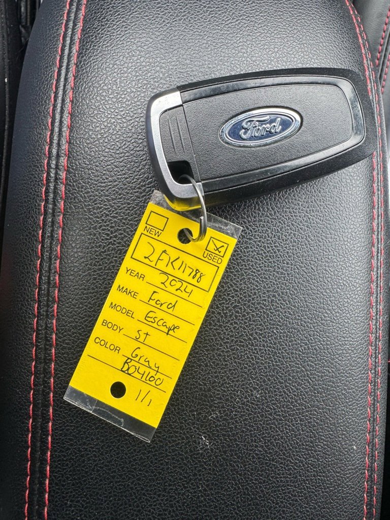 Used 2024 Ford Escape ST-Line w/ Tech Pack #1 image 12
