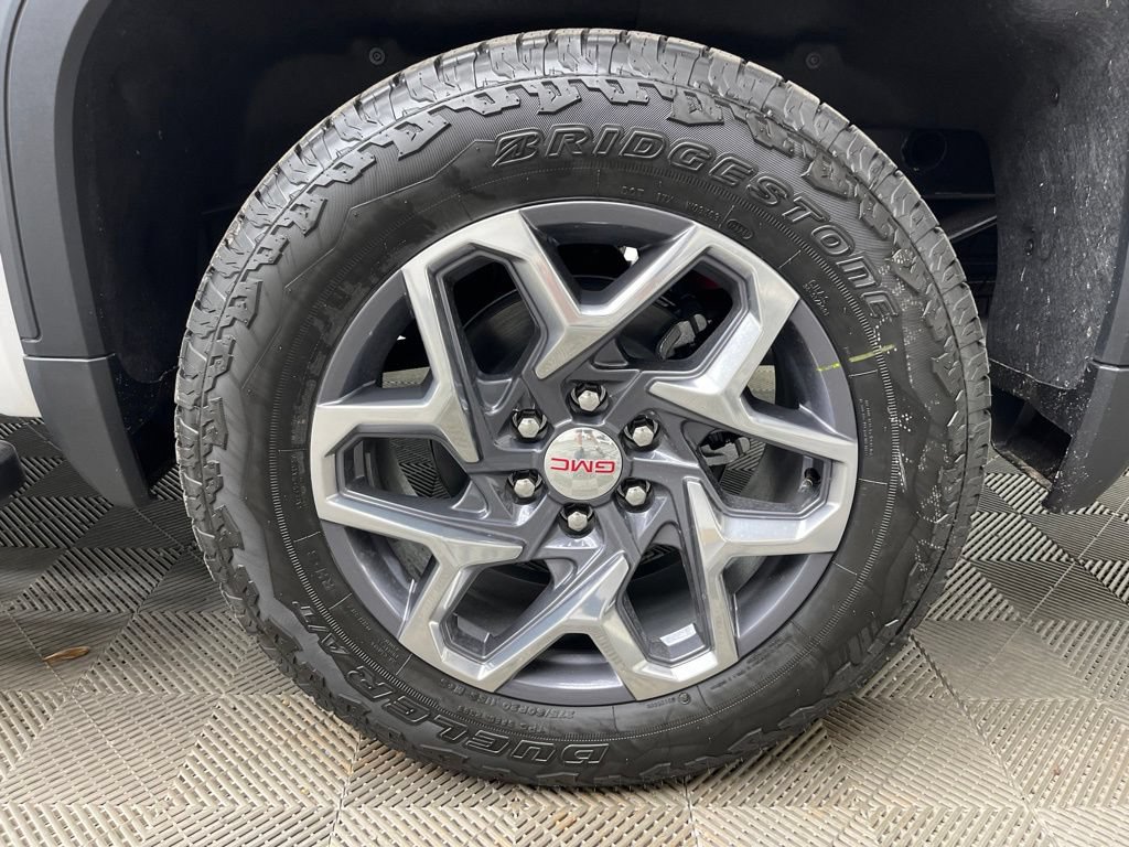 New 2026 GMC Sierra 1500 SLT w/ SLT Premium Plus Package AWD/4WD image 4