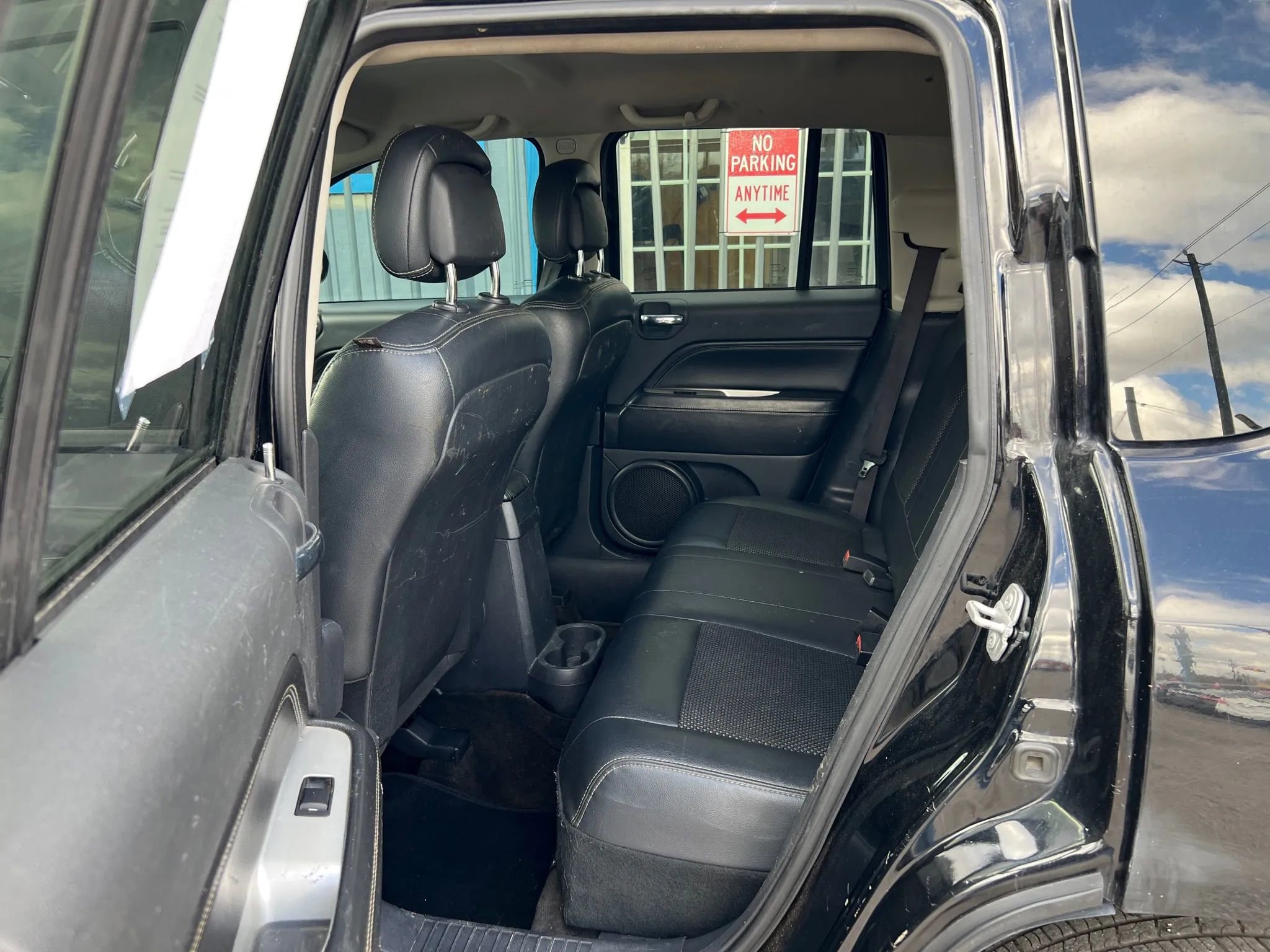 Used 2016 Jeep Compass Latitude image 11