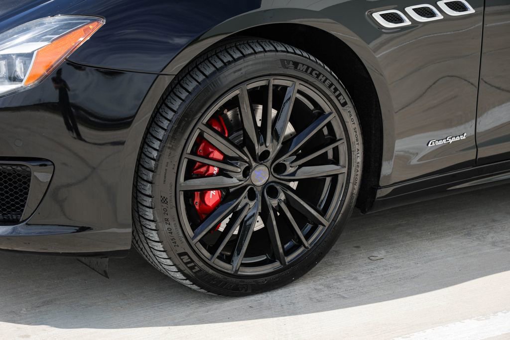 Used 2019 Maserati Quattroporte S GranSport image 31