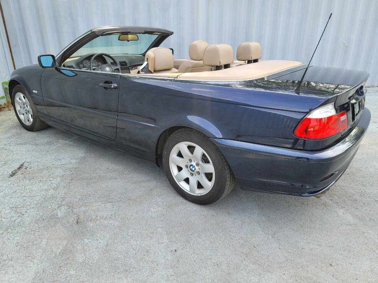 Used 2001 BMW 325Ci Convertible RWD image 14