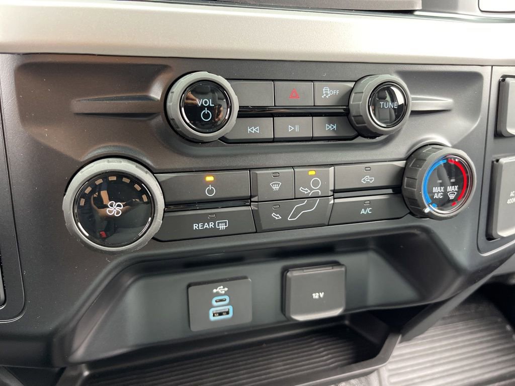 New 2025 Ford F350 XL w/ XL Chrome Package image 12