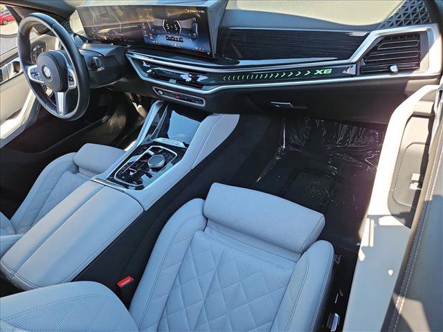 Used 2025 BMW X6 xDrive40i AWD/4WD image 23