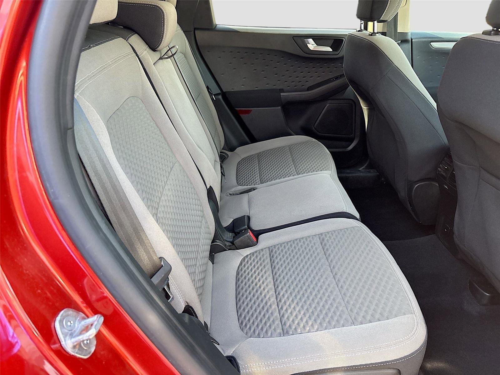 Used 2020 Ford Escape SE image 27