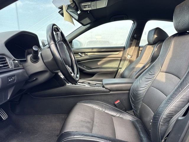 Used 2018 Honda Accord Sport image 11