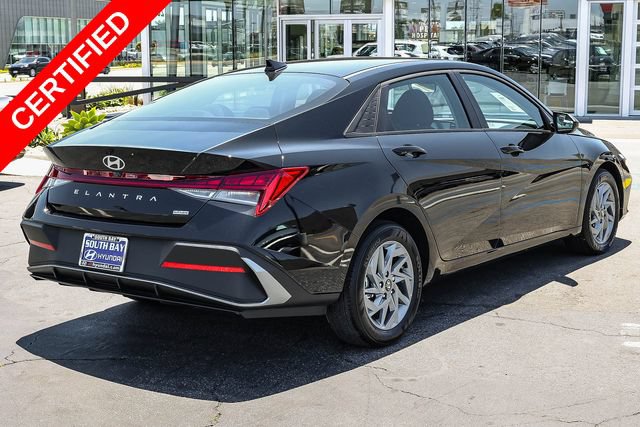 Certified 2025 Hyundai Elantra Hybrid FWD image 6
