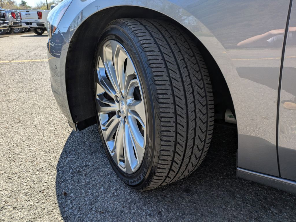 Used 2018 Buick LaCrosse Premium w/ Driver Confidence Package #2 AWD/4WD image 36