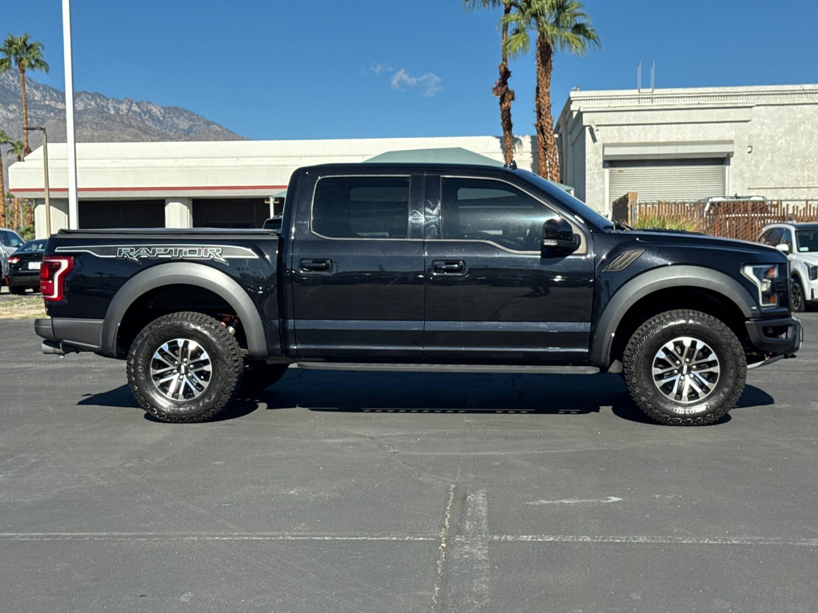 Used 2020 Ford F150 Raptor w/ Equipment Group 802A Luxury image 2