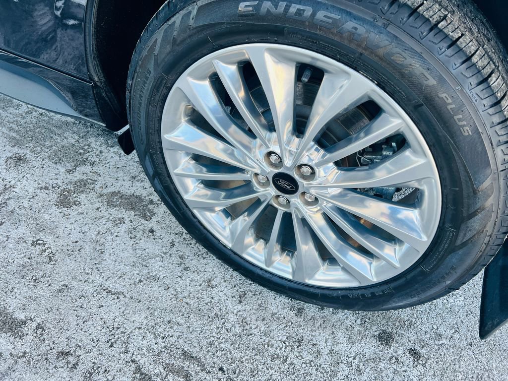 Used 2021 Ford Edge Titanium w/ Equipment Group 301A image 38