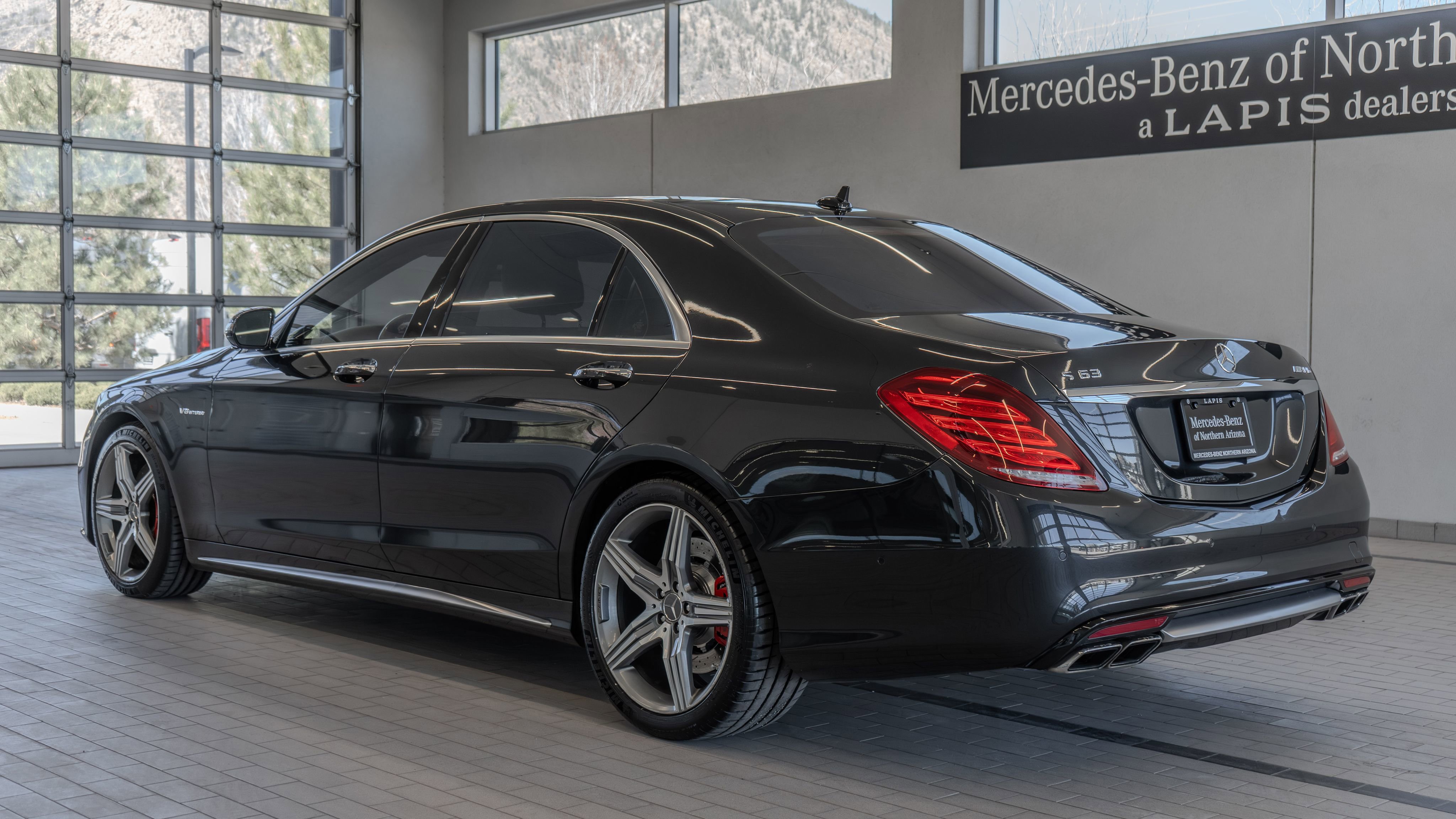 Used 2015 Mercedes-Benz S 63 AMG 4MATIC Sedan image 13