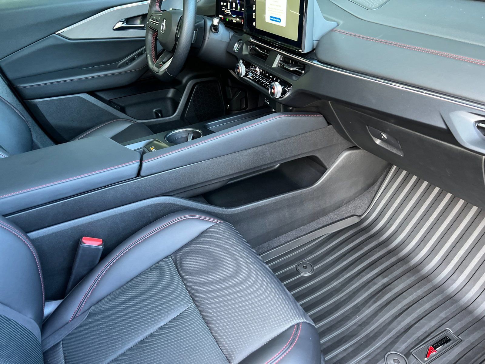 Used 2024 Acura ZDX A-Spec image 12