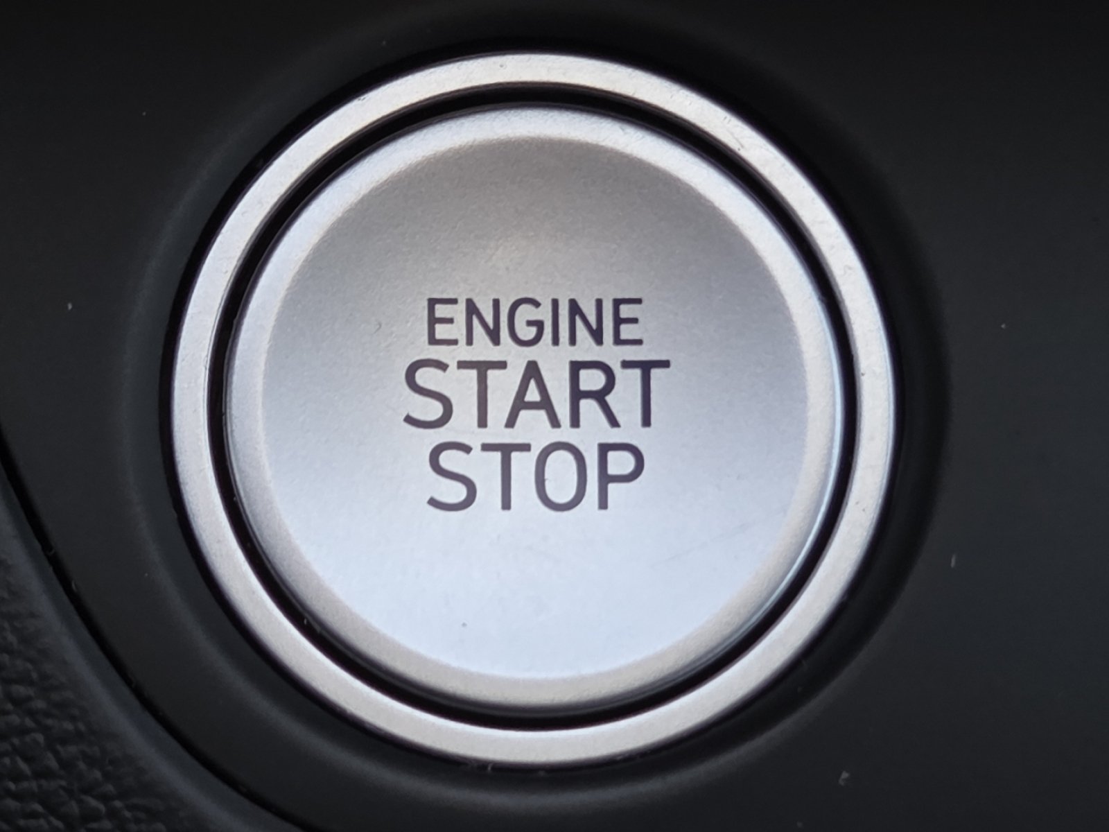 Used 2024 Hyundai Elantra Limited FWD image 35