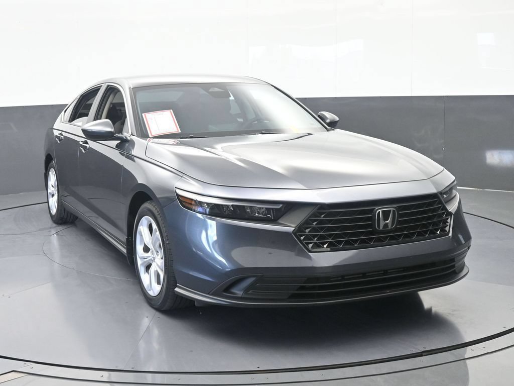 Used 2025 Honda Accord LX image 9