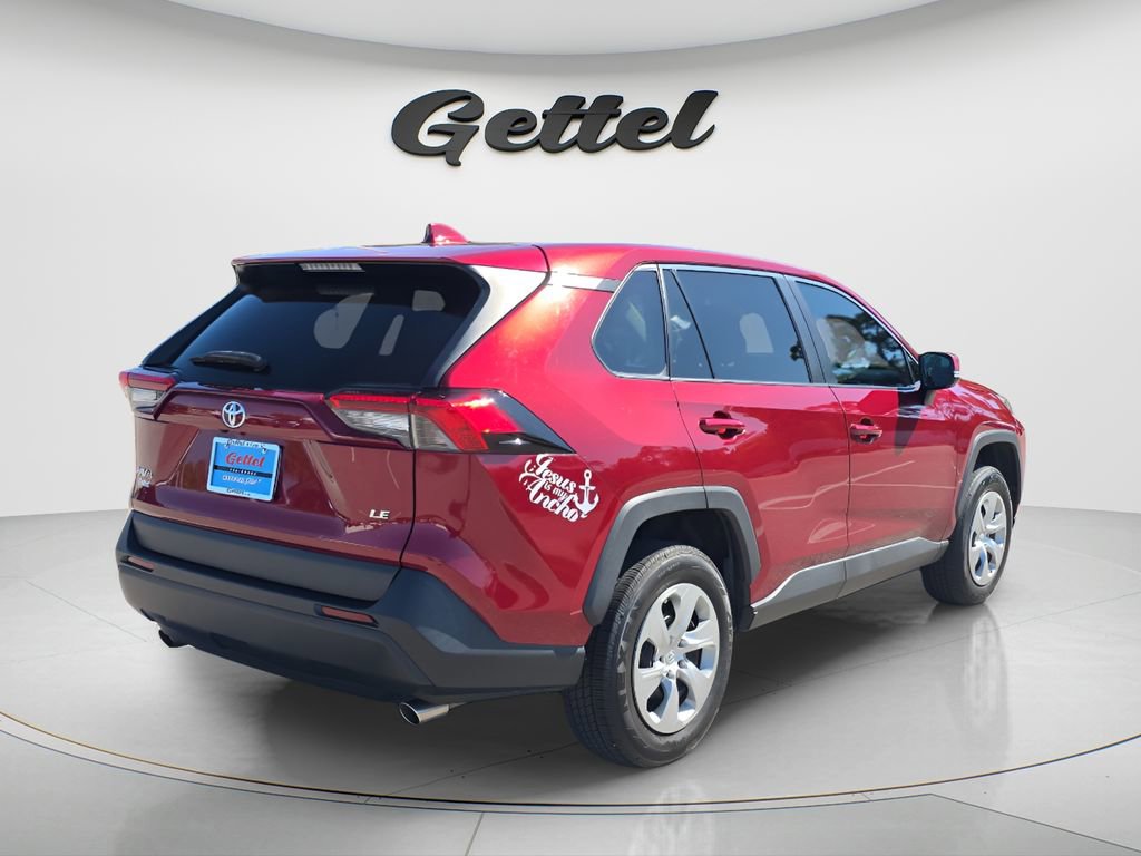 Certified 2022 Toyota RAV4 LE FWD image 5