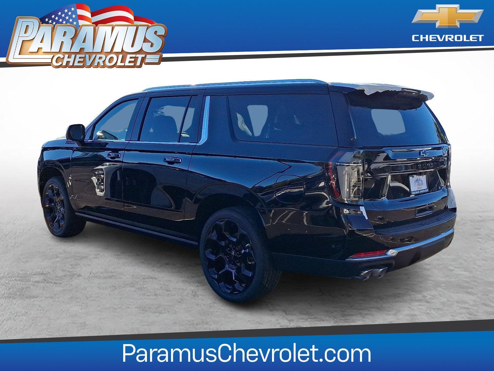 New 2026 Chevrolet Suburban High Country AWD/4WD image 3