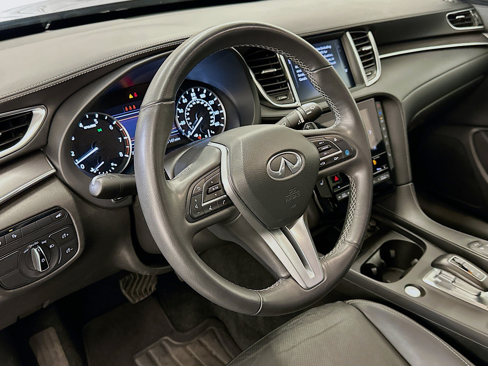 Used 2023 INFINITI QX50 Luxe AWD/4WD image 18