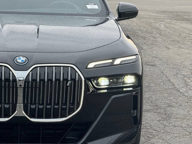 Certified 2025 BMW i7 xDrive60 AWD/4WD image 10